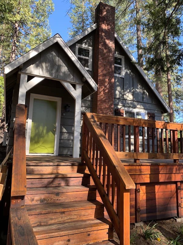 Knotty Pines

From $110/Night